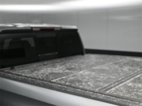 Used 2024 GMC Sierra 1500 AT4 w/ AT4 Preferred Package image 11