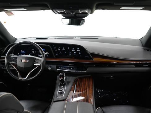 Used 2021 Cadillac Escalade Premium Luxury w/ LPO, Illumination Package AWD/4WD image 16