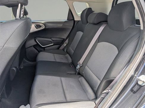 Used 2022 Kia Soul LX w/ Technology Package image 14