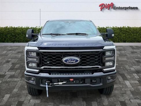 Used 2024 Ford F250 Lariat w/ Sport Appearance Package AWD/4WD image 5