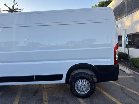 Used 2026 RAM ProMaster 2500 w/ Convenience Group FWD image 5