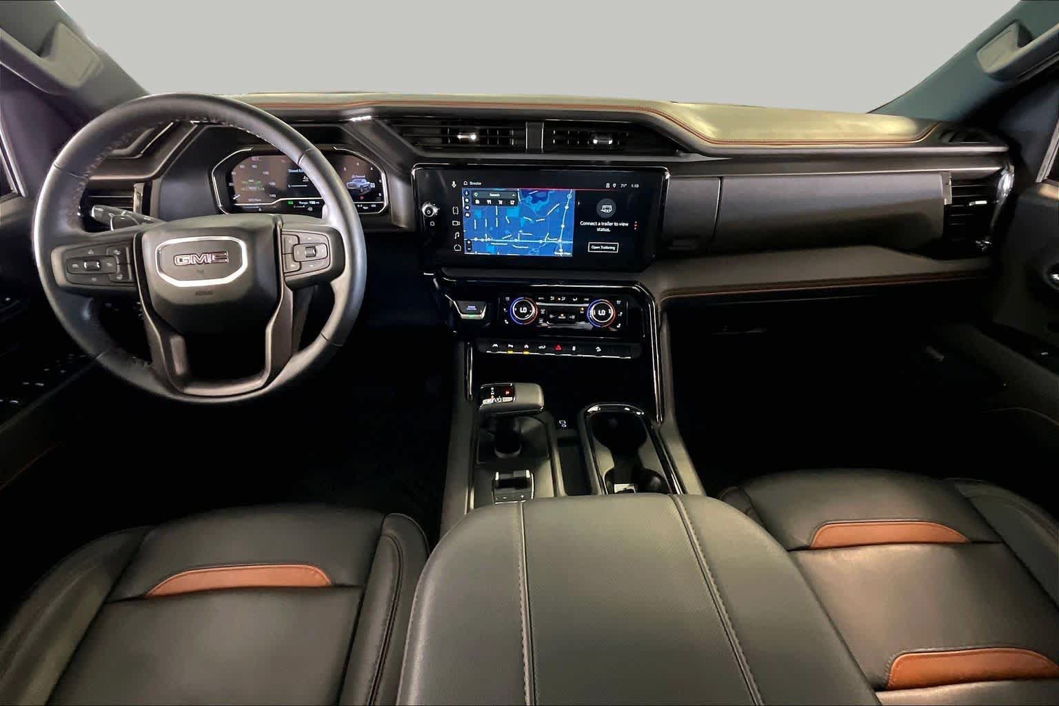 Used 2025 GMC Sierra 1500 AT4 w/ AT4 Premium Package AWD/4WD image 14