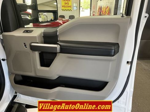 Used 2022 Ford F250 XLT w/ XLT Value Package AWD/4WD image 38