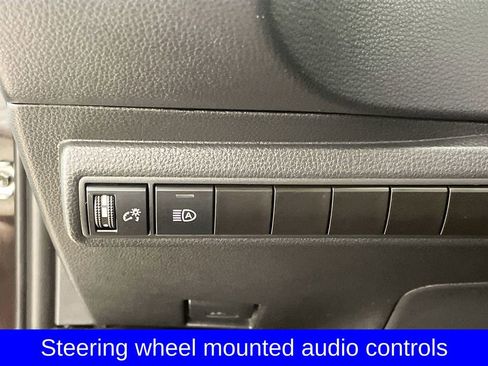 Used 2023 Toyota Corolla LE image 11