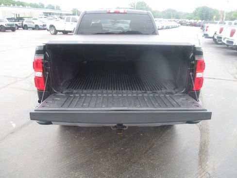 Used 2017 GMC Sierra 1500 SLE w/ SLE Value Package RWD image 9