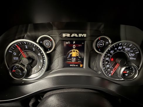 Used 2020 RAM 1500 Big Horn image 25