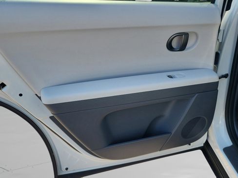 New 2026 Hyundai Ioniq 5 SEL image 10