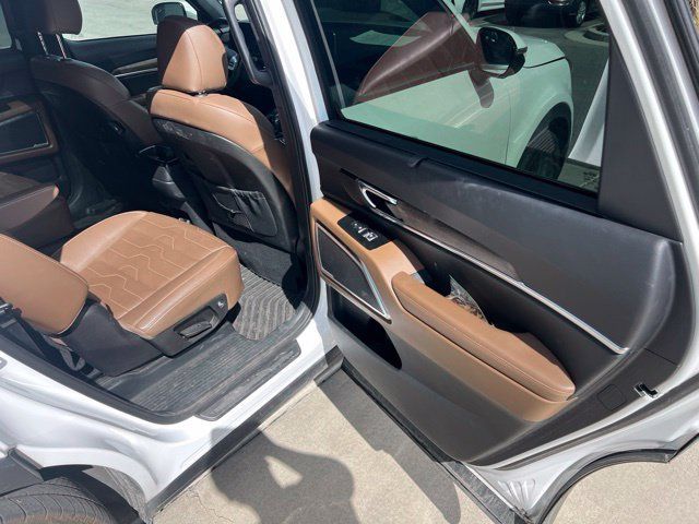 Used 2020 Kia Telluride SX w/ SX Prestige Package AWD/4WD image 28