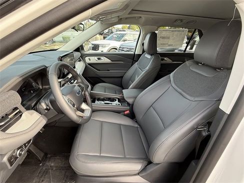 New 2026 Ford Explorer Active w/ Active Comfort Package image 11