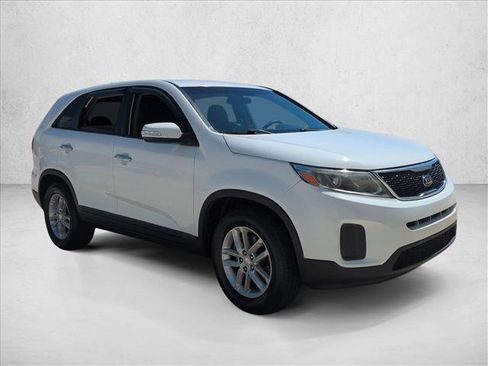 Used 2015 Kia Sorento LX FWD image 3