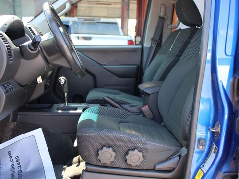 Used 2015 Nissan Frontier PRO-4X AWD/4WD image 17
