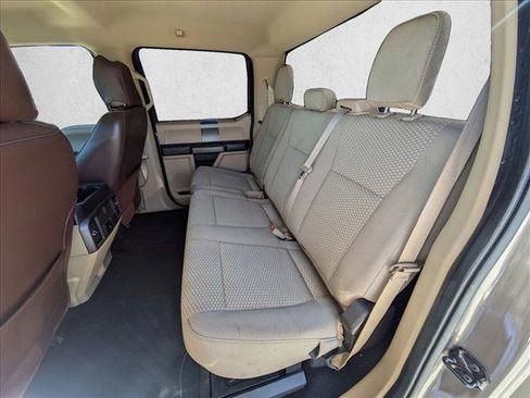 Used 2019 Ford F250 XLT w/ XLT Premium Package image 18