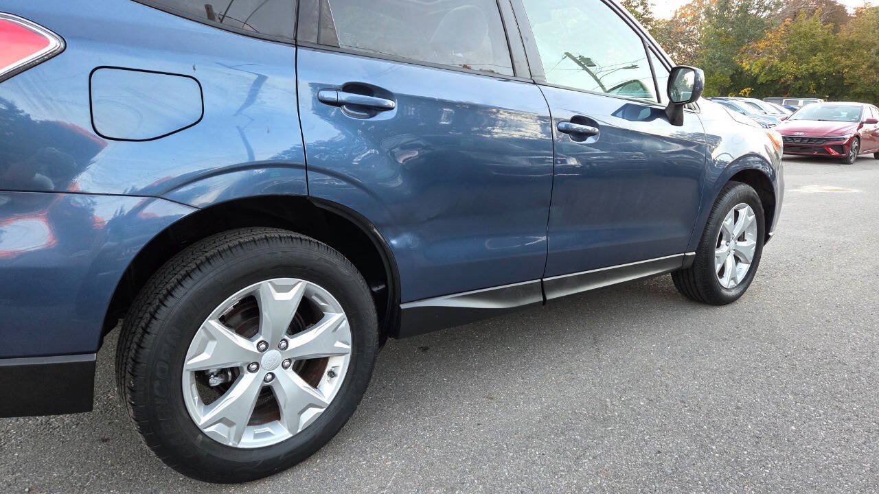 Used 2014 Subaru Forester 2.5i Premium w/ All-Weather Package AWD/4WD image 17