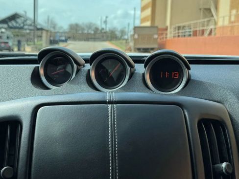 Used 2014 Nissan 370Z Coupe w/ Sport Package image 27