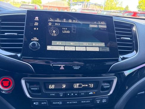 Used 2022 Honda Pilot Black Edition image 22