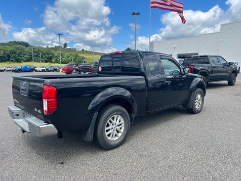 Used 2014 Nissan Frontier SV AWD/4WD image 5