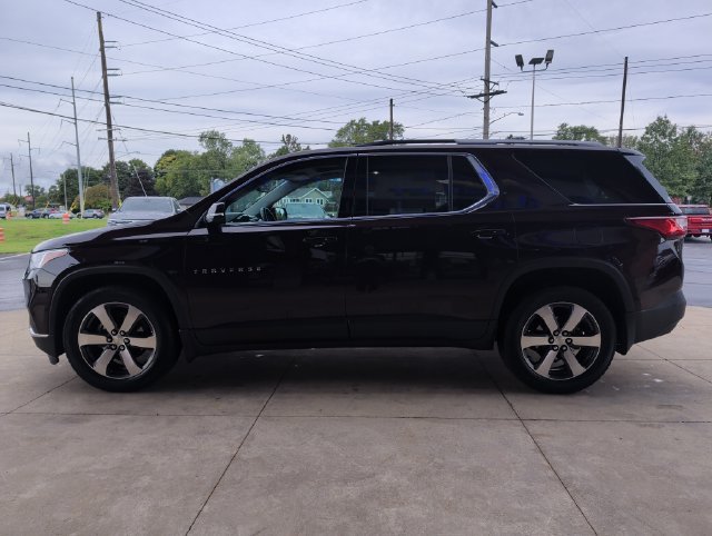 Used 2018 Chevrolet Traverse LT w/ LPO, Floor Liner Package FWD image 6
