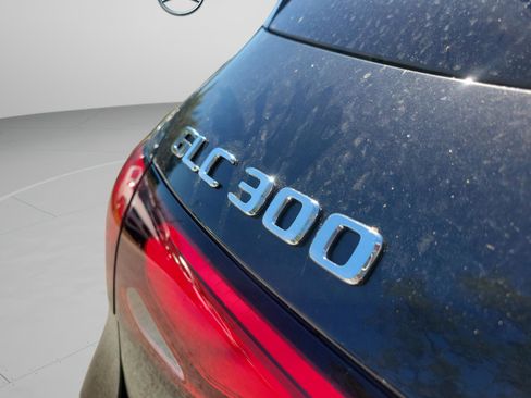 Used 2026 Mercedes-Benz GLC 300 4MATIC image 7