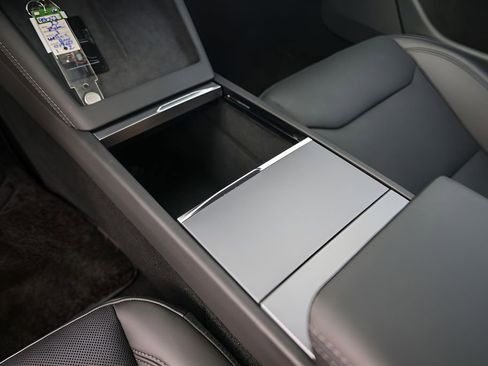 Used 2025 Tesla Model 3 RWD image 18