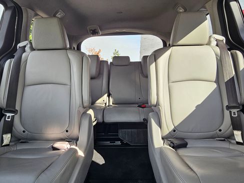 Used 2019 Honda Odyssey EX-L image 25