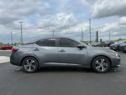Used 2023 Nissan Sentra SV image 4