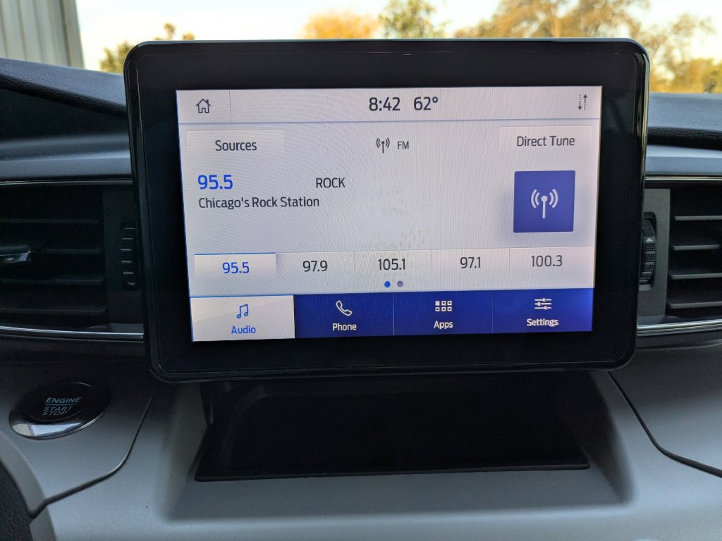 Used 2024 Ford Explorer XLT w/ Equipment Group 202A AWD/4WD image 18