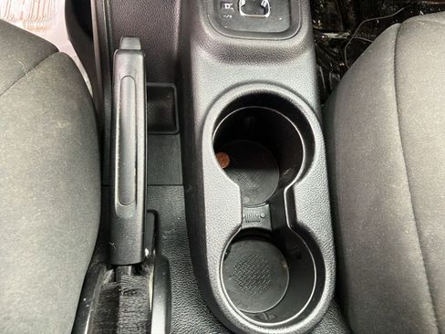 Used 2013 Jeep Wrangler Sport AWD/4WD image 19
