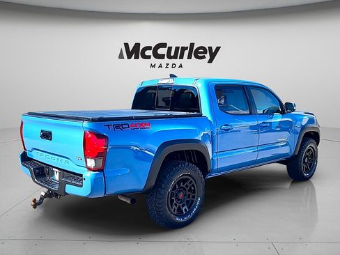 Used 2019 Toyota Tacoma TRD Off-Road w/ TRD Premium Off Road Package AWD/4WD image 7