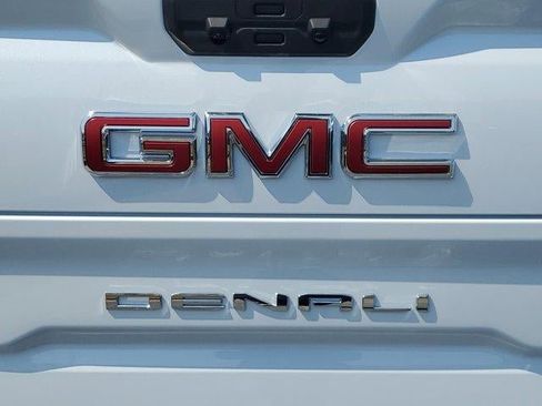New 2026 GMC Sierra 1500 Denali image 6