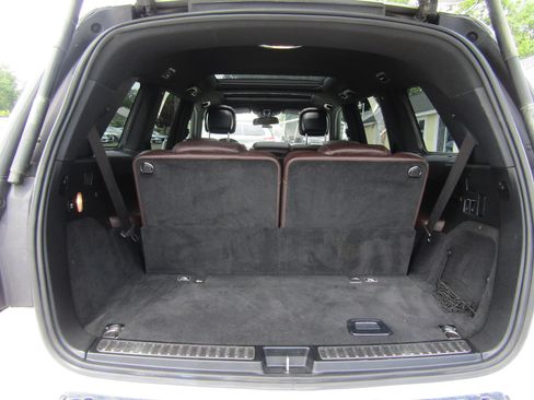 Used 2015 Mercedes-Benz GL 550 4MATIC image 23