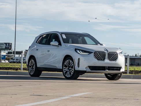 New 2026 BMW X3 xDrive30 w/ Premium Package image 2