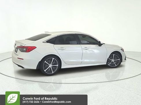 Used 2024 Honda Civic Touring image 6