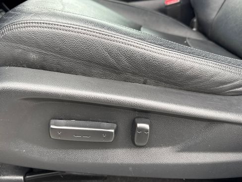 Used 2019 Honda HR-V Touring image 14