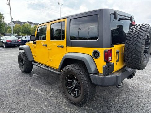 Used 2015 Jeep Wrangler Unlimited Rubicon w/ Dual Top Group AWD/4WD image 4