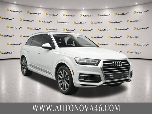 Used 2018 Audi Q7 3.0T Prestige AWD/4WD image 11