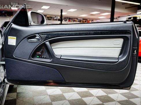 Used 2002 Mercedes-Benz SL 500 Silver Arrow image 96