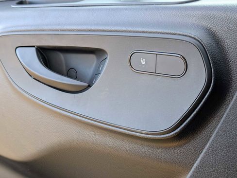 Used 2025 Mercedes-Benz Sprinter 2500 image 26