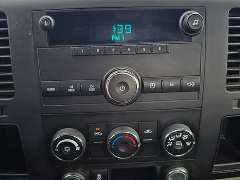 Used 2014 Chevrolet Silverado 2500 W/T image 12