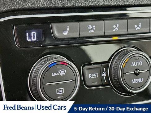 Used 2023 Volkswagen Atlas SE w/ Black Wheel Package AWD/4WD image 26