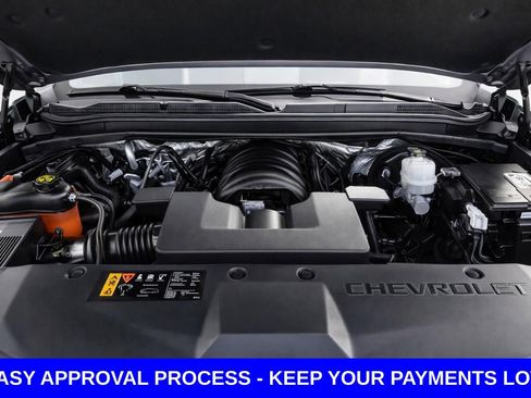 Used 2018 Chevrolet Tahoe LT w/ Luxury Package RWD image 19