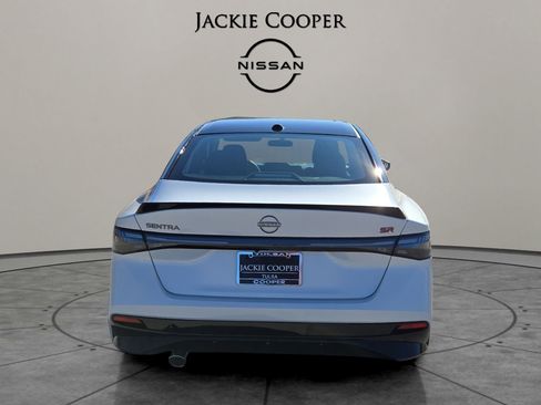 New 2026 Nissan Sentra SR w/ Floor Mat Package image 4