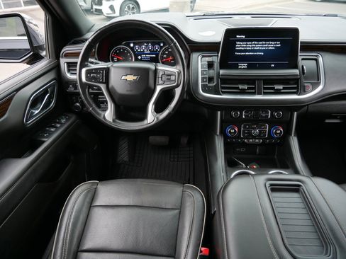 Used 2021 Chevrolet Tahoe Premier w/ Premium Package AWD/4WD image 12