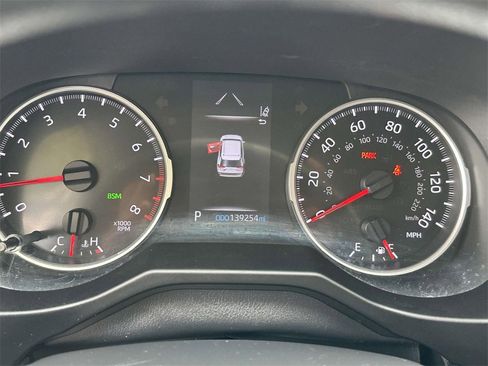 Used 2019 Toyota RAV4 XLE image 16