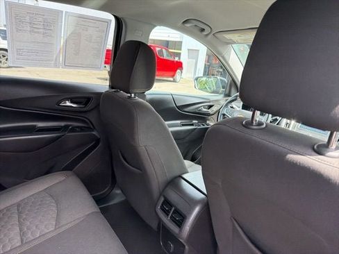 Used 2018 Chevrolet Equinox LT FWD image 23