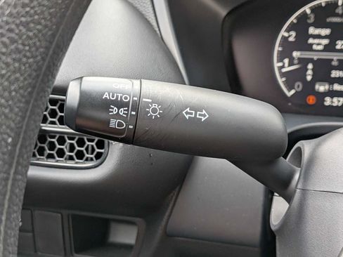 Certified 2025 Honda HR-V LX image 25