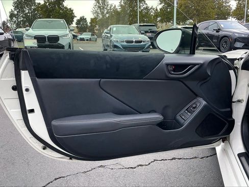 Used 2023 Toyota GR86 Premium image 25