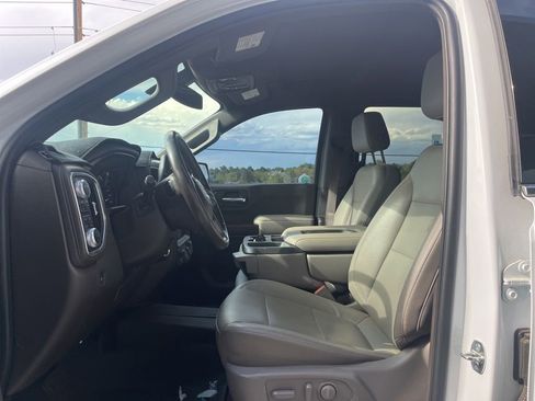Used 2020 GMC Sierra 1500 SLT w/ X31 Off-Road Package AWD/4WD image 9