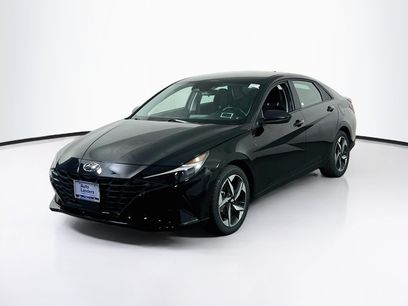 Used 2023 Hyundai Elantra SEL w/ Convenience Package