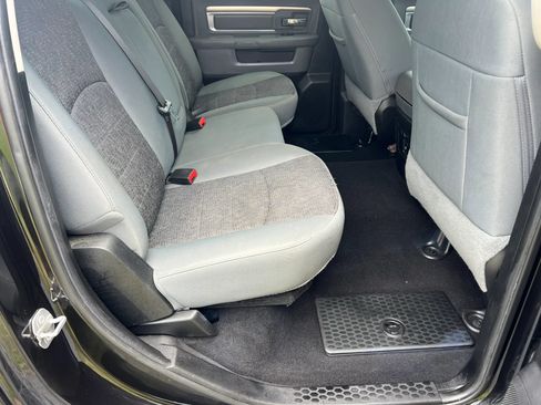 Used 2018 RAM 1500 Big Horn AWD/4WD image 11