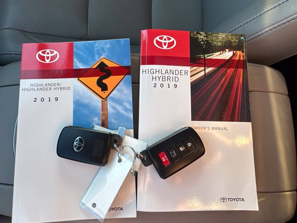 Used 2019 Toyota Highlander Limited Platinum w/ Protection Package #3 AWD/4WD image 42